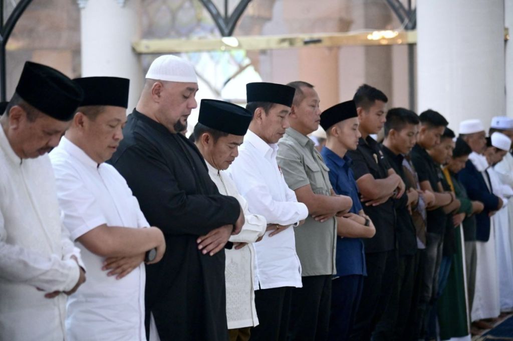 Presiden Jokowi shalat Jumat di Masjid Agung Kota&nbsp;Medan