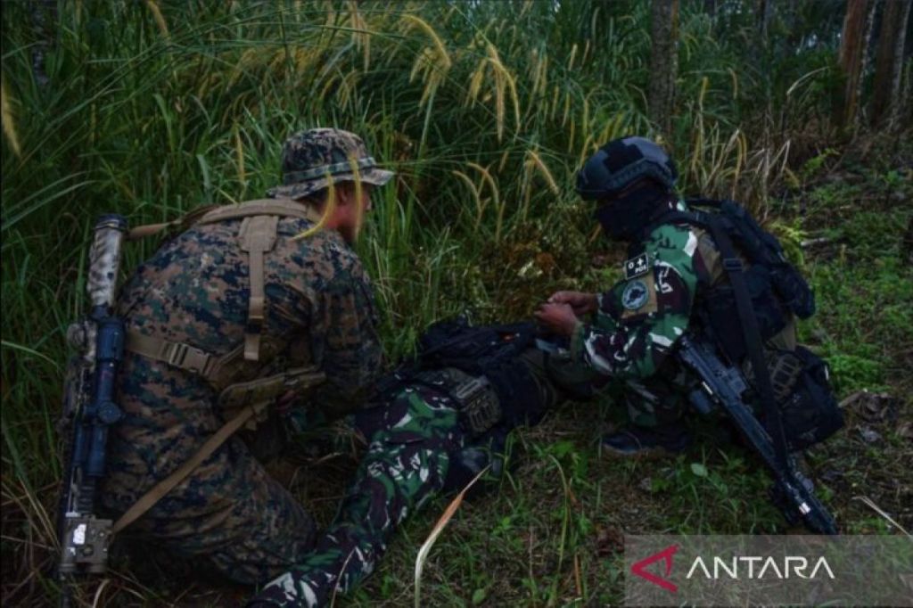 TNI AL-Marinir AS latihan rawat korban tempur di&nbsp;Banten