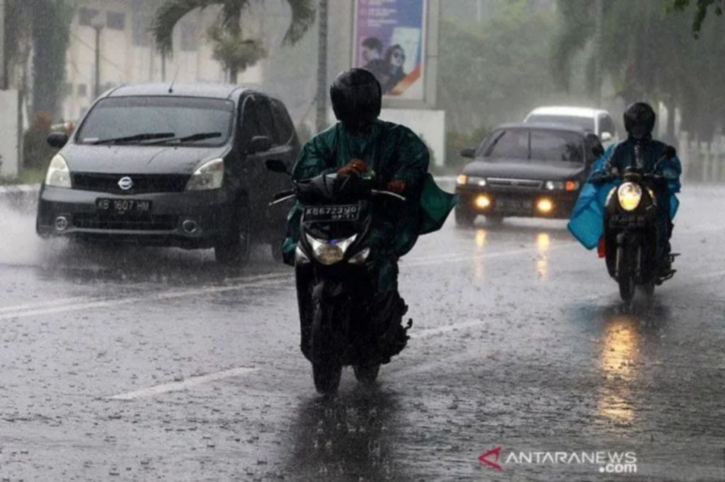 Hujan sedang-lebat diperkirakan di mayoritas wilayah RI pada&nbsp;kamis