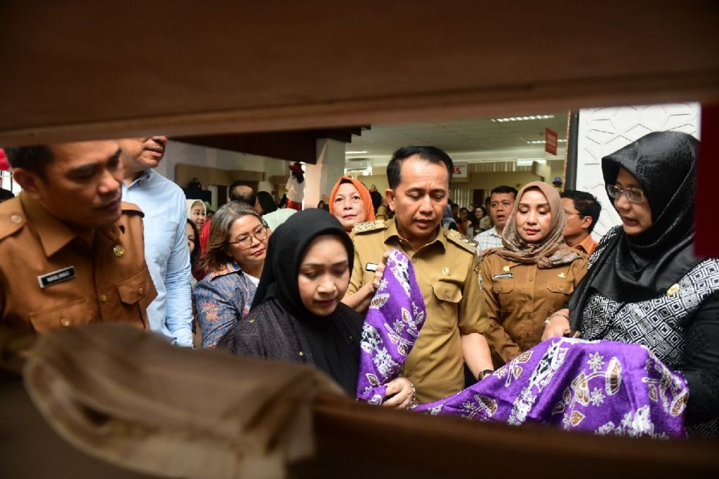 Pj Gubernur minta UMKM Sumut cetak produk unggulan untuk PON&nbsp;2024